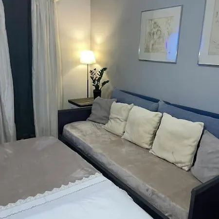Studio In The Center, 2 Mins From The Beach Loutráki Exterior foto